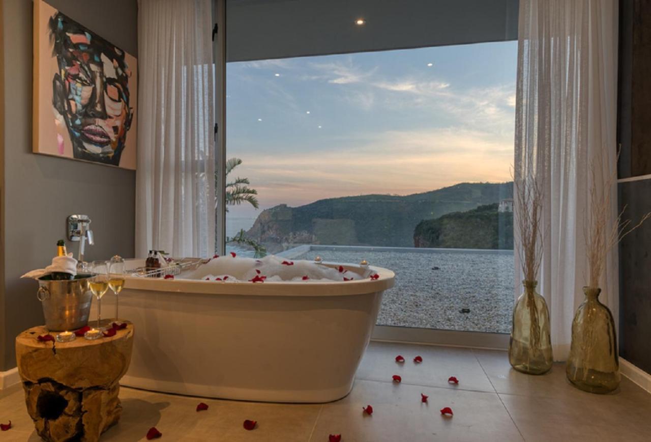 Crown On The Heads Hotel Knysna Bagian luar foto