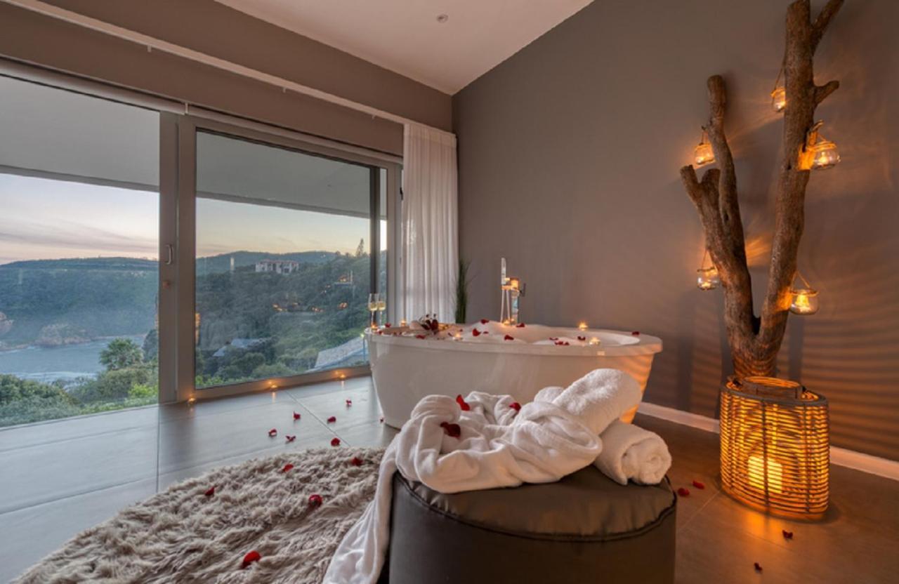 Crown On The Heads Hotel Knysna Bagian luar foto