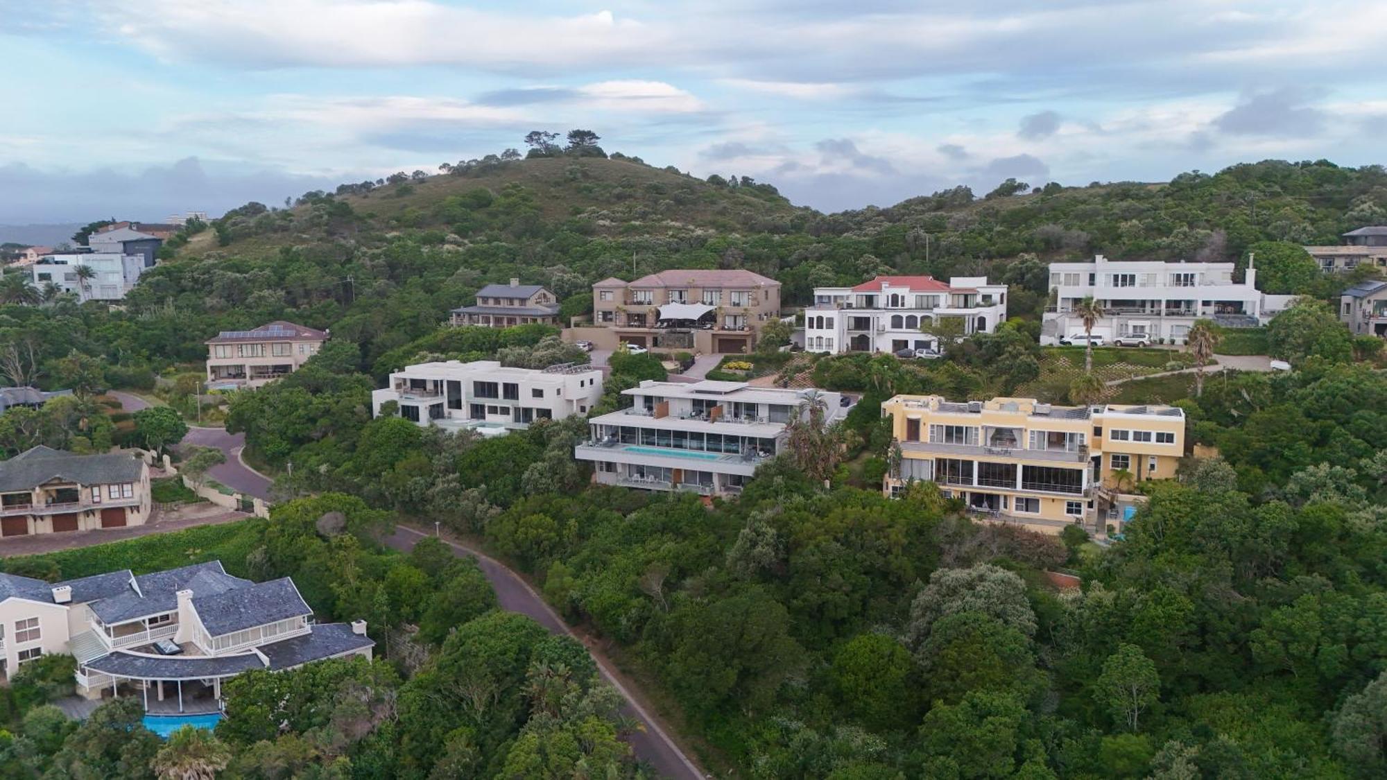 Crown On The Heads Hotel Knysna Bagian luar foto